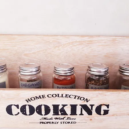 Naturecity Adventure In Camper - Also In Winter With Heating - Ruhe, Garten, Haengematte, Heizung, Aircooler, Kaffeemaschiene, Grosses Bett, Kostenlose Fahrraeder, Outdoordusche, 25 Min Zum Alexanderplatz Und Fernsehturm Berlin